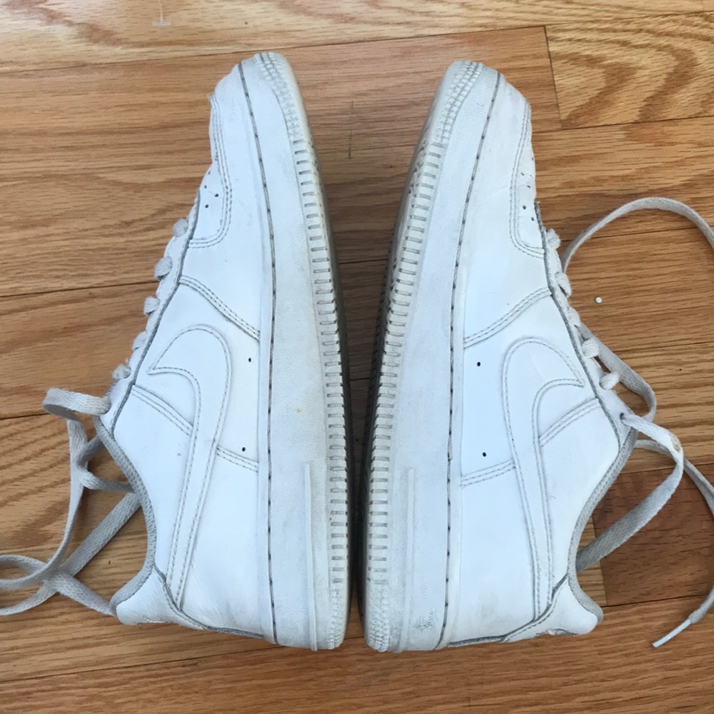 4y kids air force ones